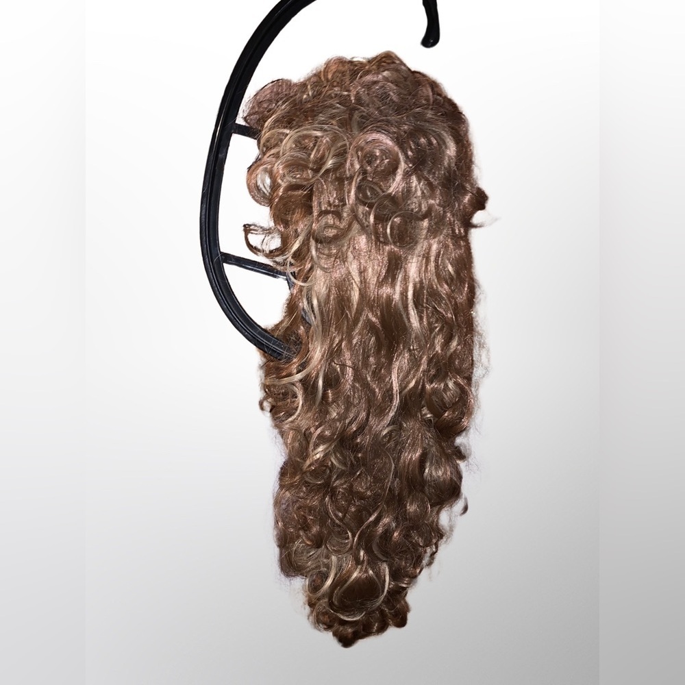 Fluffy Long Hair Blonde Wig - Picture 7 of 10